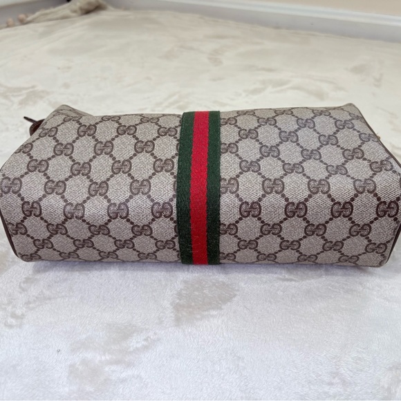 Vintage Gucci Monogrammed GG Supreme purse with red and green stripe - Picture 5 of 11
